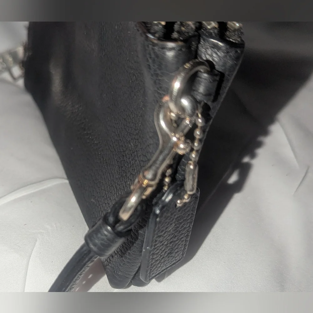 Coach Black Leather Wristlet Wallet Double Corners Zipper.53090